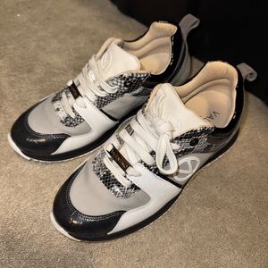 VALENTINO SNEAKERS